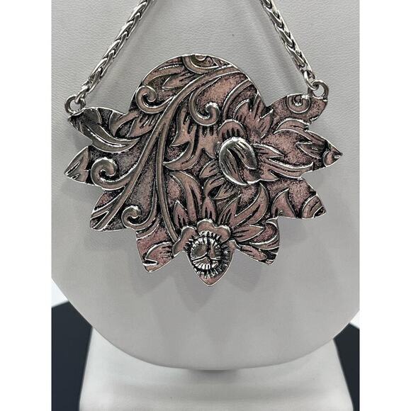 Lucky‎ Brand Statement Long 
Necklace Light Blue Quartz Silver
Tone - Picture 8 of 11